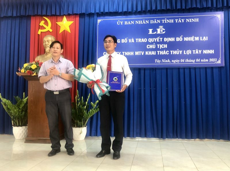 Lễ trao Quyết định bổ nhiệm lại Chủ tịch Công ty TNHH MTV Khai thác Thủy lợi Tây Ninh